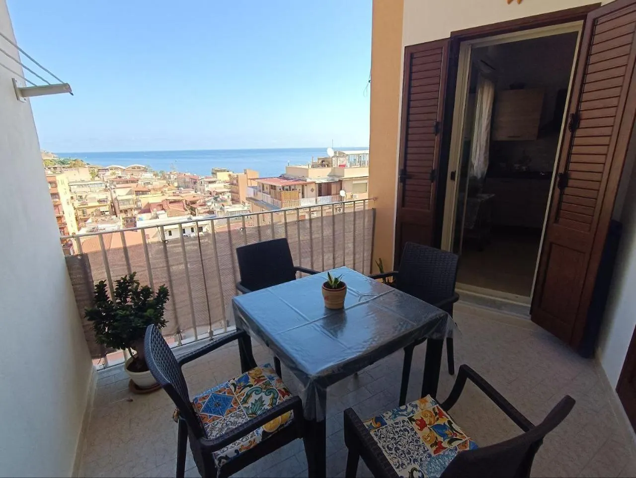 Apartment Ferienwohnung Rineddahouse Arenella - Vista Mare Panoramica A Palermo Con Parcheggio Privato