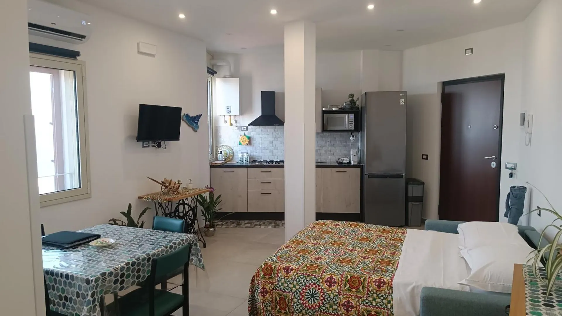דירות Rineddahouse Arenella - Vista Mare Panoramica A Palermo Con Parcheggio Privato 0*,  איטליה